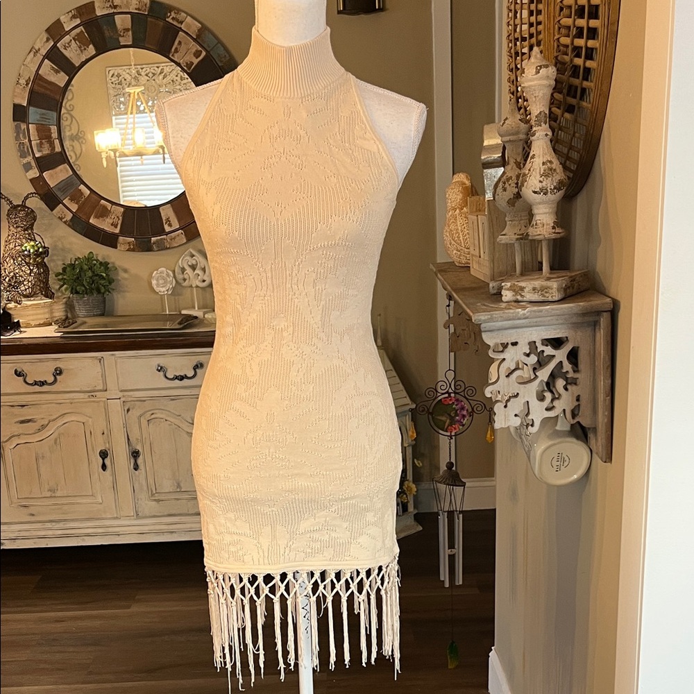 House of Harlow 1960 Cream Sleeveless Knit Fringe Mini Dress